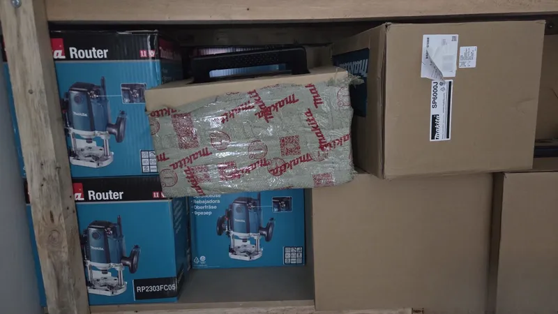 Оригинал Макита Погружная пила SP6000J Original Makita SP6000J 1 Оригинал Макита Погружная пила SP6000J Original Makita SP6000J 1