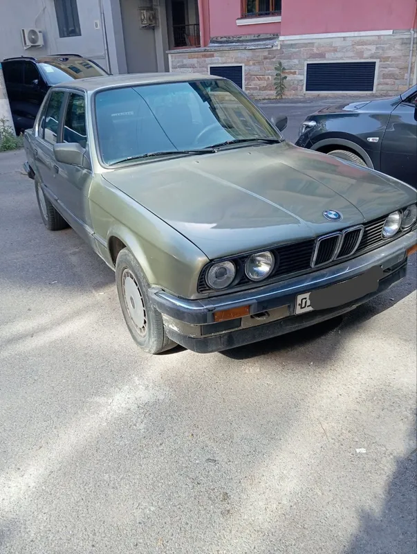 BMW E30 i318 sotiladi 2 BMW E30 i318 sotiladi 2