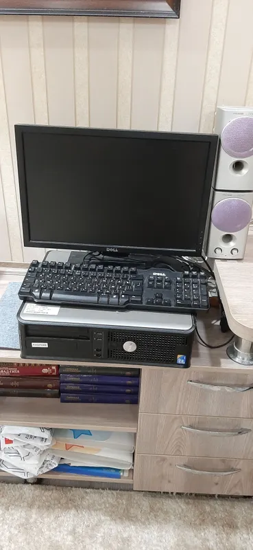 Dell kompyuteri. Narxi 500000 so‘m. Dell kompyuteri. Narxi 500000 so‘m.