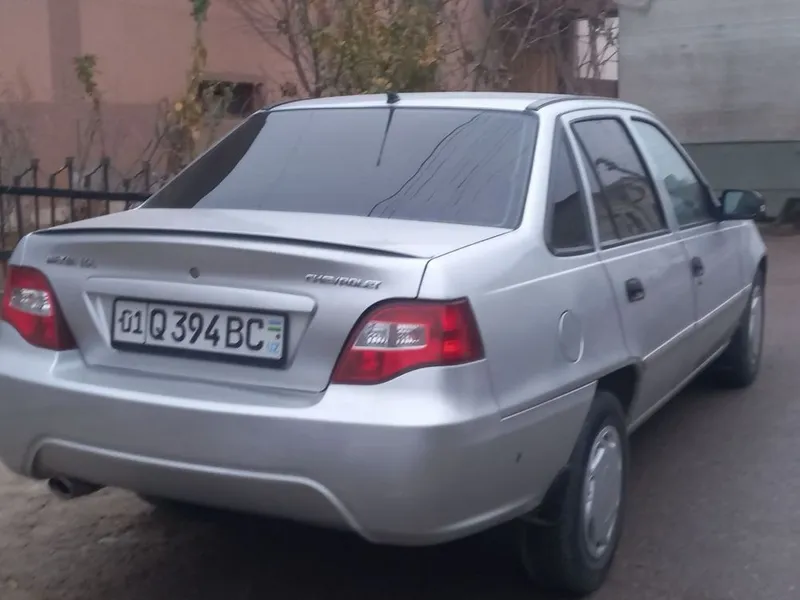 Nexia 2 сотилади