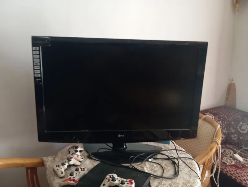 Lg televizor katta hajmli ogʻir.sifatli