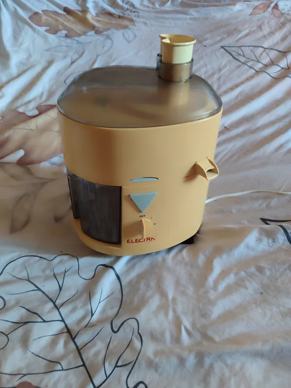 Продаётся соковыжималка 1