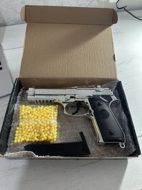 Beretta ойнчок пистолет — фото 1