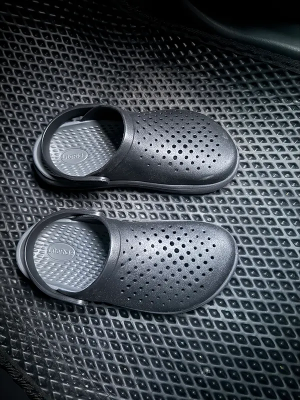 Crocs