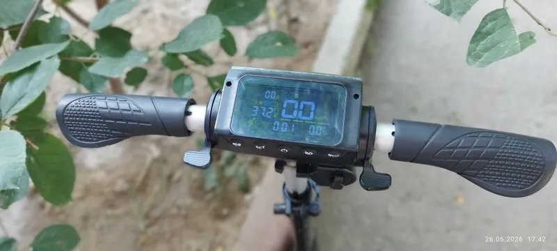 Продаю электро самокат cugo s3 3