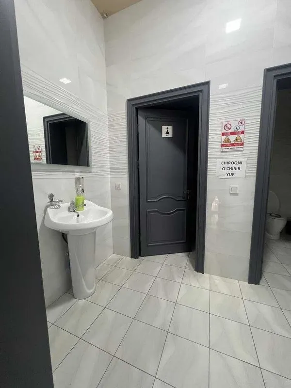1220м2 здание в Яккасарайском районе. Престижный район — фото 4