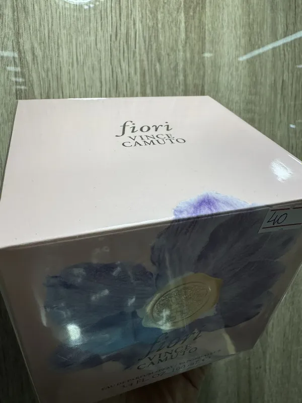 Fiori Vince Camuto 6 Fiori Vince Camuto 6