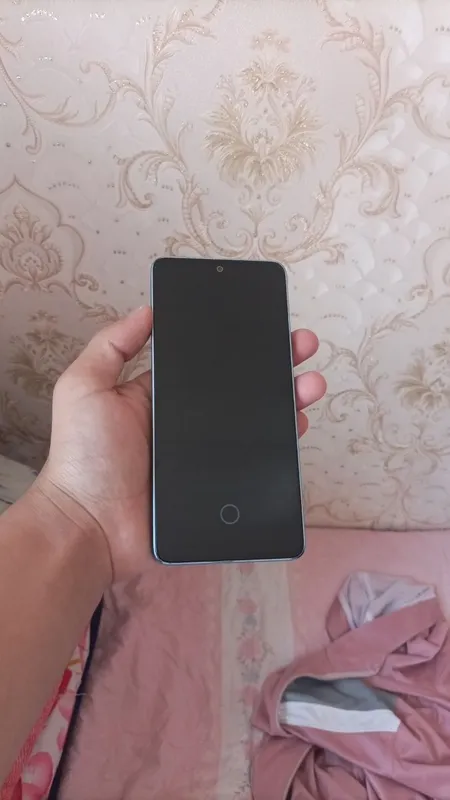 Redmi note 13 sotiladi — фото 1