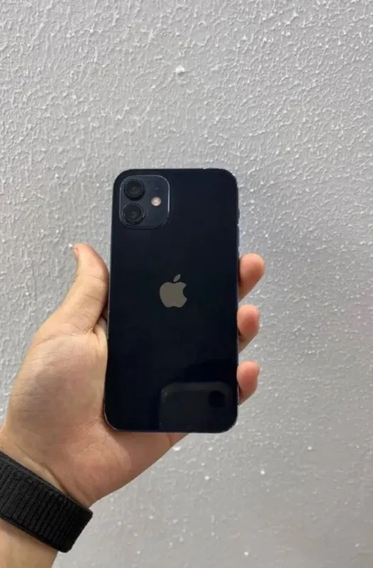 iPhone 12 идеальный, 128 ГБ iPhone 12 идеальный, 128 ГБ