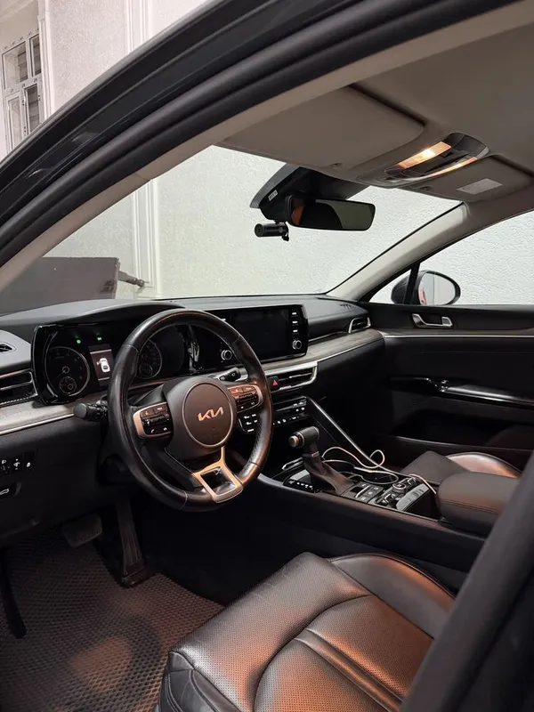 Kia K5 prestige 2.0 mator econom — фото 1
