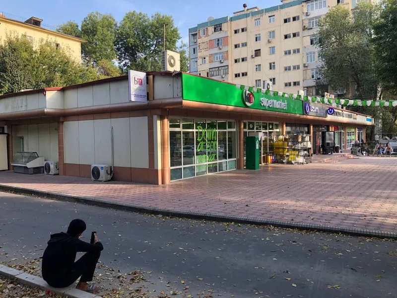Arenda ne jeloy pomisheniya 150 kvadrat Uch tepa 23 kvartl kocha yuzi 4 Arenda ne jeloy pomisheniya 150 kvadrat Uch tepa 23 kvartl kocha yuzi 4