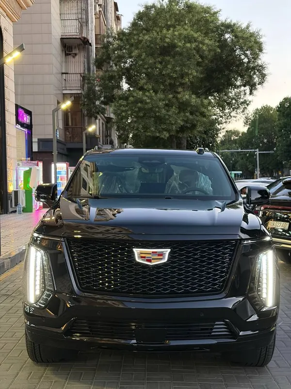 Cadillac Escalade sport 2025 1 Cadillac Escalade sport 2025 1