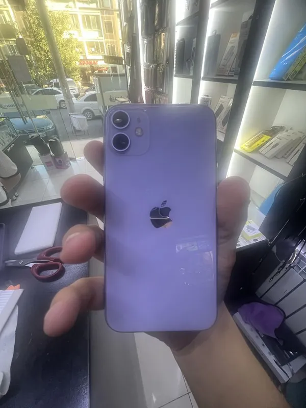 Iphone 11 ideal 128 GB 2