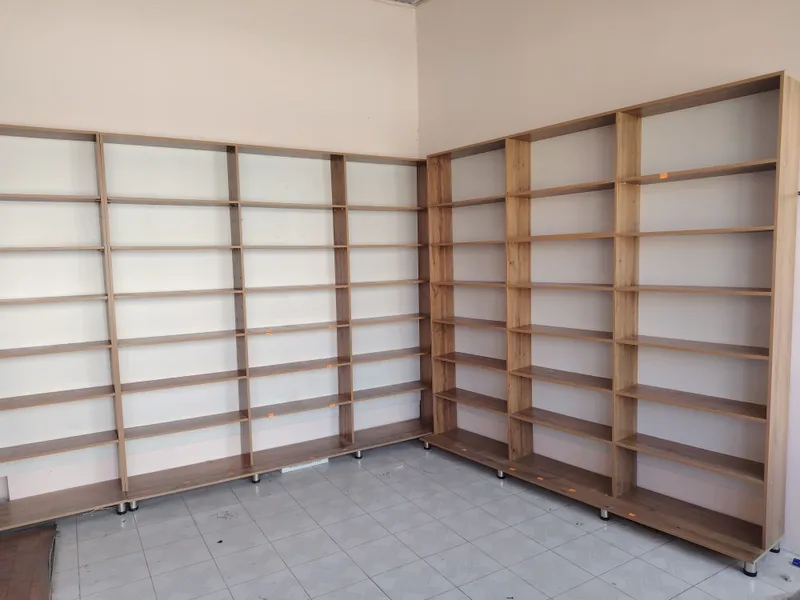 Magazin uchun mo‘ljallangan polkalar sotiladi — фото 1