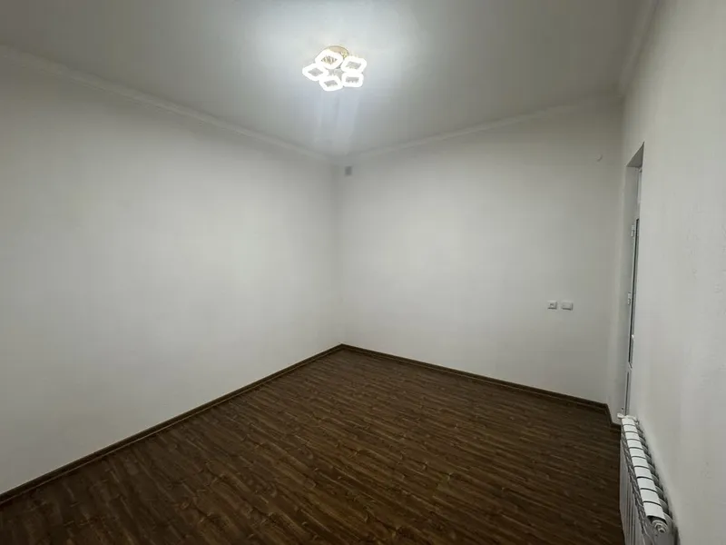 Yangi uchaska sotiladi pishkan gishdan qurilgan — фото 4