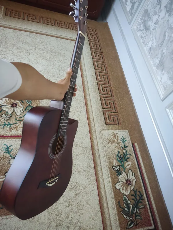 Clasic gitara yangi 2 3 marta ishlatilgan holos xolati chotki 3 Clasic gitara yangi 2 3 marta ishlatilgan holos xolati chotki 3