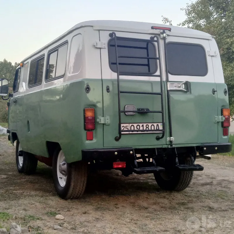 УАЗ 2001 полни краска килинган шипакилофка йук шумка 100%балонлар янги 1 УАЗ 2001 полни краска килинган шипакилофка йук шумка 100%балонлар янги 1