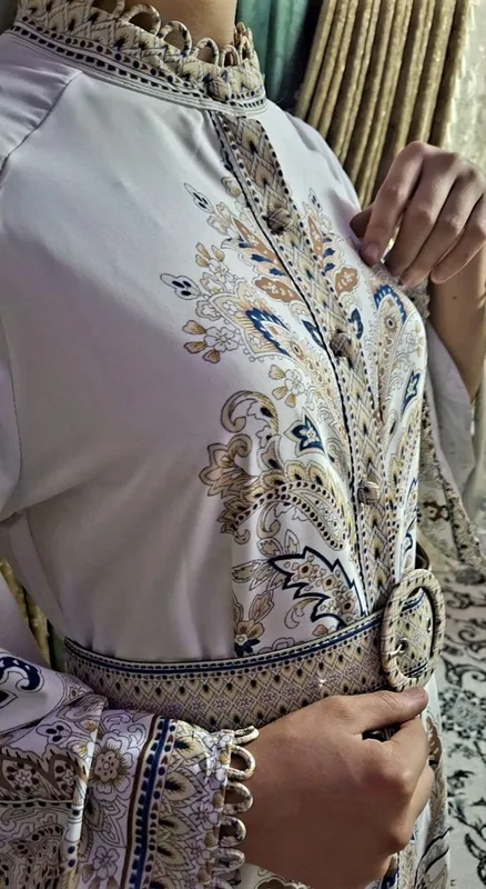 Oq uzun koʻylak 3 Oq uzun koʻylak 3
