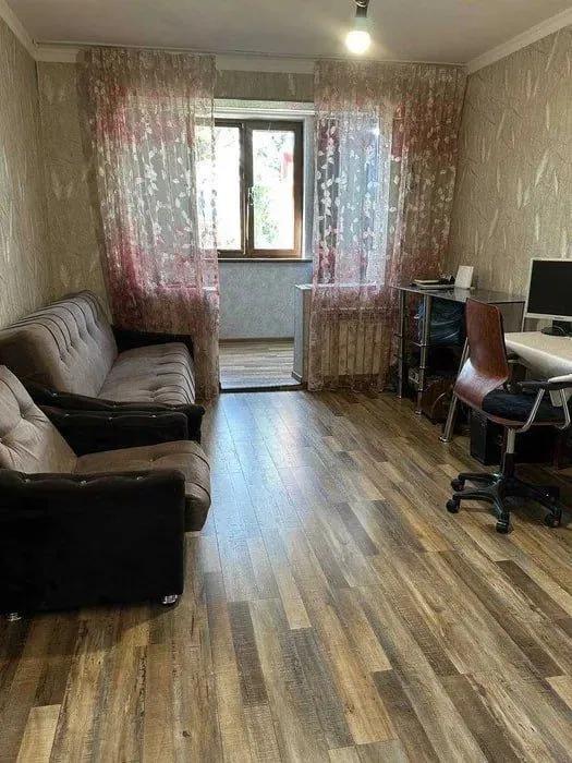 Срочно 2х комнатная с мебелью и техникой — фото 3