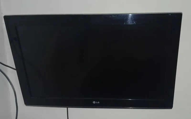 LG телевизор 32 дюма