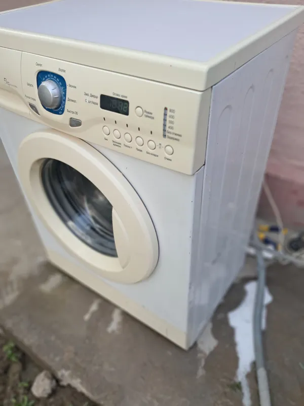 LG kirmashinasi 5kg holati: yaxshi,ishlaydi 100% — фото 2