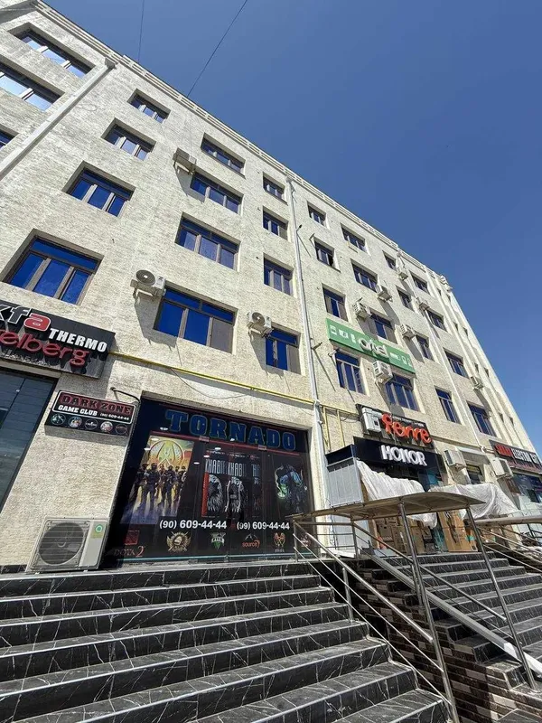 Tayyor 93m2 + 50m2 yerto’lasiga ega noturar do’kon sotiladi#a508 1 Tayyor 93m2 + 50m2 yerto’lasiga ega noturar do’kon sotiladi#a508 1