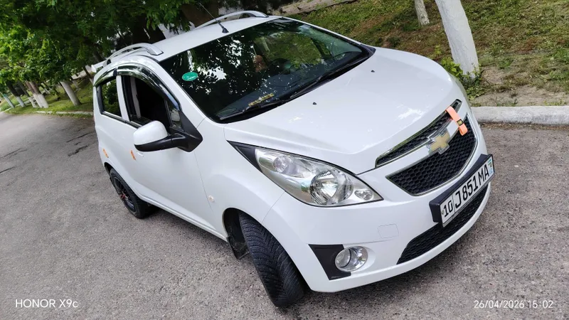 Chevrolet Spark 2015 года