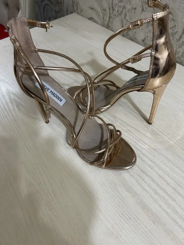 Босоножки MANGO,STEVE MADDEN 39 размер Босоножки MANGO,STEVE MADDEN 39 размер