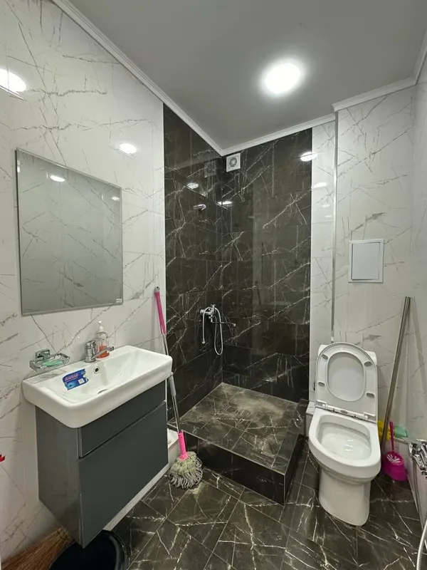 Арннда под Офис с мебелью 85кв.м Ор:Шота руставели и B&B cafe 8 Арннда под Офис с мебелью 85кв.м Ор:Шота руставели и B&B cafe 8