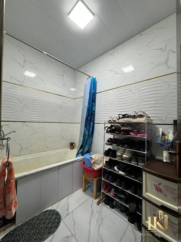 Продаётся 4-комнатная квартира, 100 м², Шайхантахурский район 7