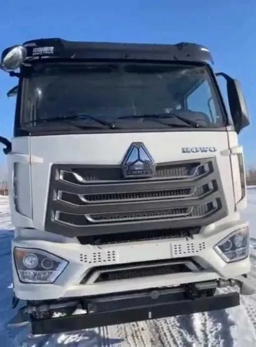 Vodovoz 20 KUB. Sinotruk HOWO 6×4 Водовоз.