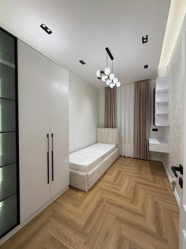 Продаётся 4-комнатная квартира в ЖК Bm group Charx Novza 2