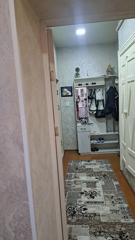 Срочно продаётся 2х комнатная квартира. — фото 7