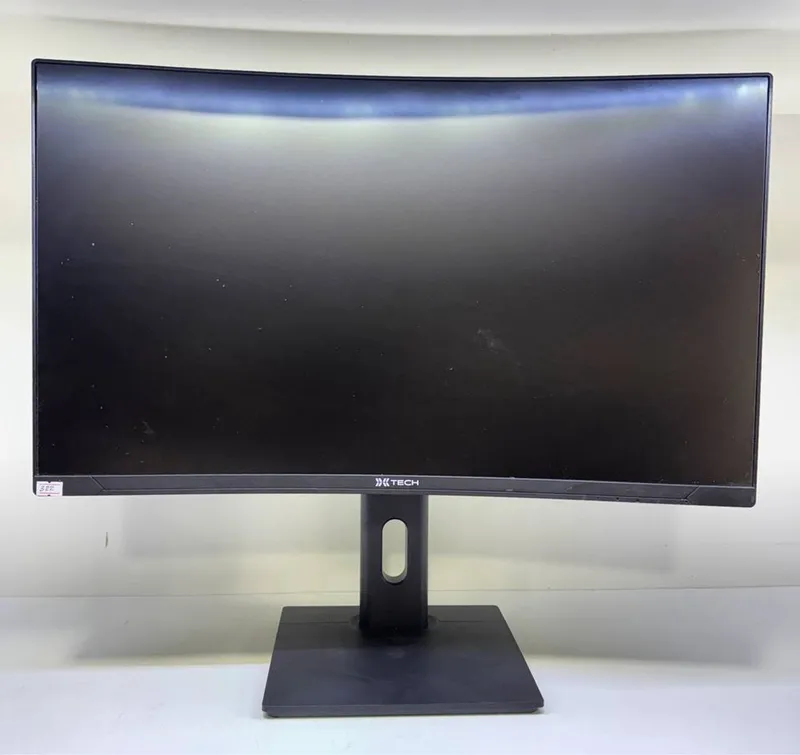 Xtech 27” curved 1 Xtech 27” curved 1