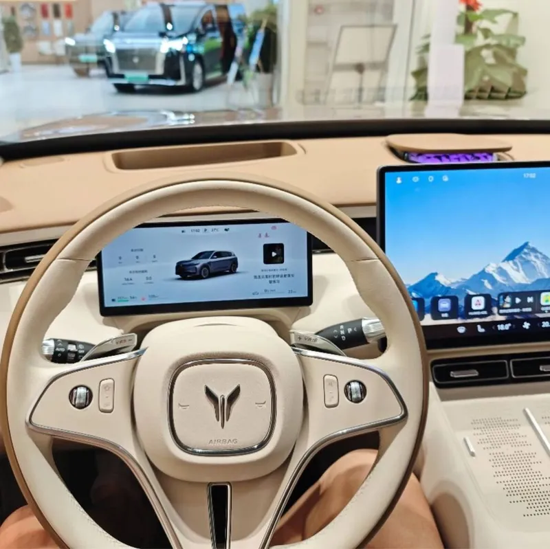 VOYAH FREE + 4WD Quankin самый фулл рестайлинг 2026 5 VOYAH FREE + 4WD Quankin самый фулл рестайлинг 2026 5