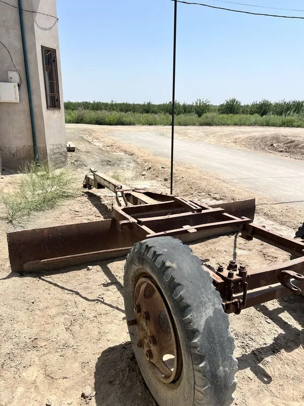 Shoshiling !!! Traktor MTZ-80 SOTILADI!!! Narxi kelishiladi — фото 1
