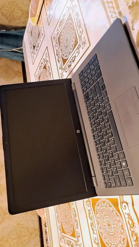 HP 250 G6 | Intel Core i3 | 4GB RAM | 1TB HDD | Holati yaxshi 2 HP 250 G6 | Intel Core i3 | 4GB RAM | 1TB HDD | Holati yaxshi 2