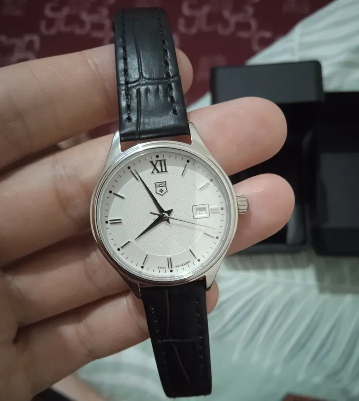 Original LNS ayollar qo'l soati sotiladi. Soat deyarli yangi holatda, 3 Original LNS ayollar qo'l soati sotiladi. Soat deyarli yangi holatda, 3