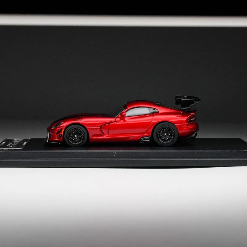 1:64 Dodge Viper SRT машинка игрушка коллекция 3 1:64 Dodge Viper SRT машинка игрушка коллекция 3