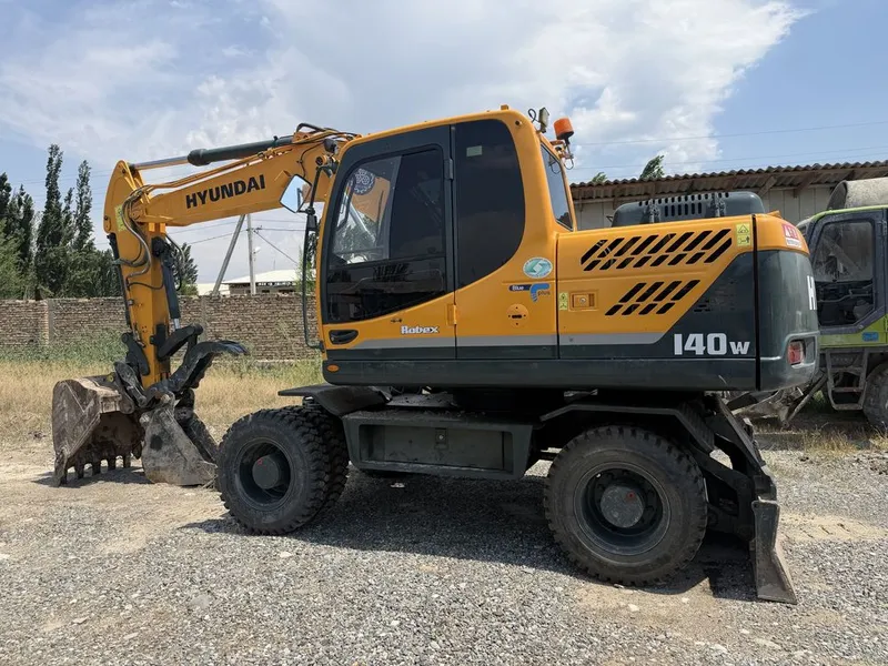 Ekskavator Hyundai 140 3 Ekskavator Hyundai 140 3