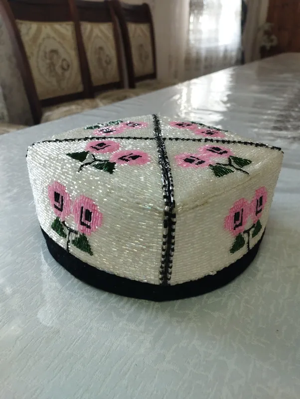 kelinchaklar uchun doʻppi