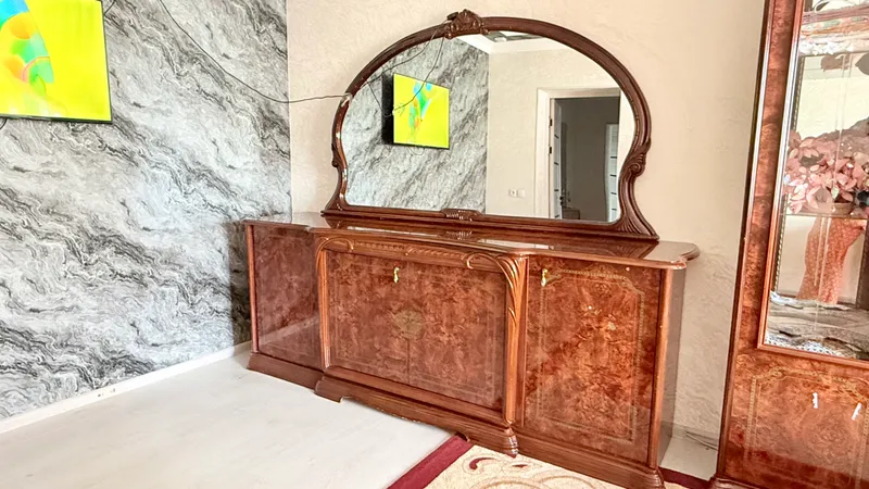Mebel sotiladi shkaf trimo stol katta razmerli — фото 1