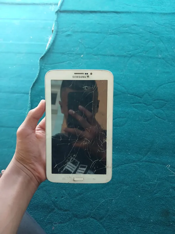 samsung galaxiy tab 3 sotilad — фото 1