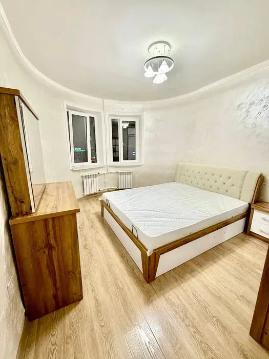 3-х комнатная Метро Ойбек Мирабадский