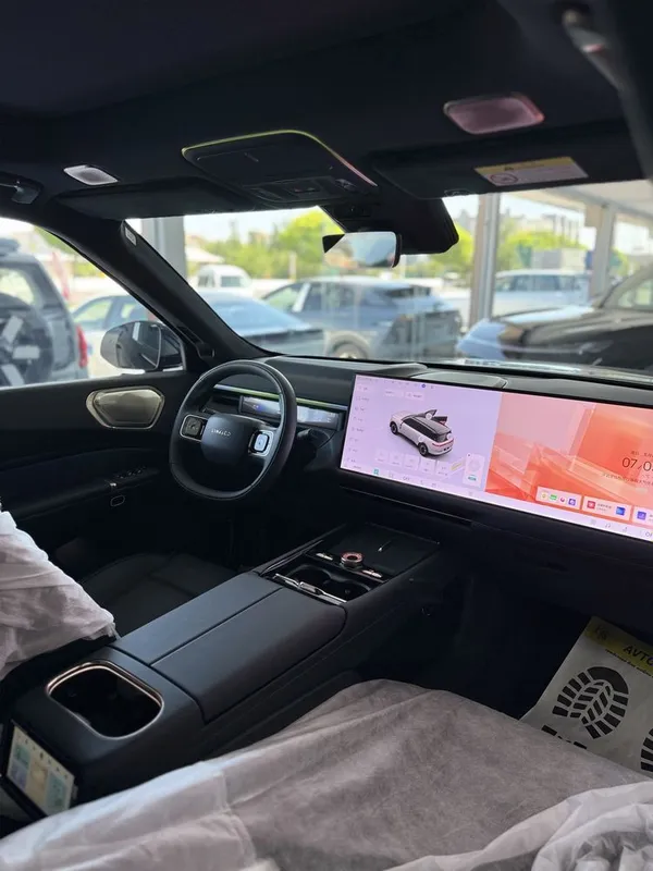 Lynkco 900 Ultra )spa evo) 4