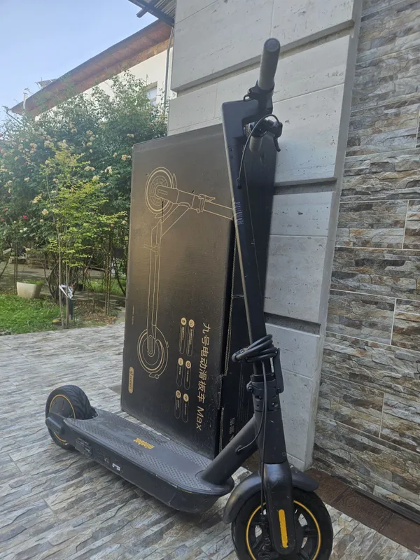 электросамокат Ninebot KickScooter Max G30 черного цвета. — фото 7