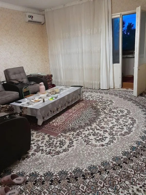 Продаётся 3 комнатная кв. в Мирзо Улугбекском районе - посёлок Улугбек