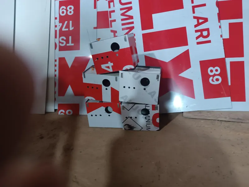 Продам дублёнки для попугаев