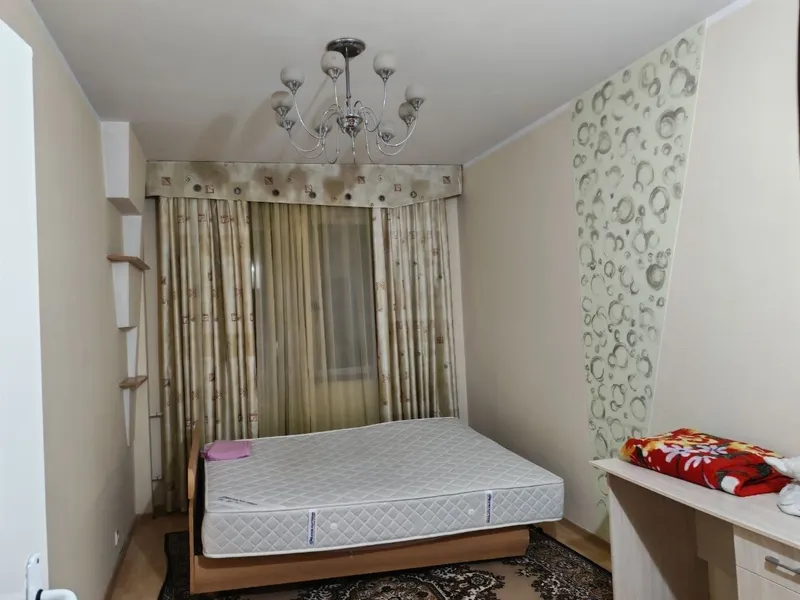 Gorkiy buz bazar metro yonida 1 Gorkiy buz bazar metro yonida 1