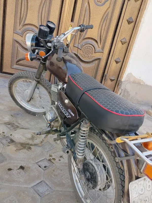 Motosiklni holati zo'r aybi yo'q indiskiy motor balonlari yangi — фото 3